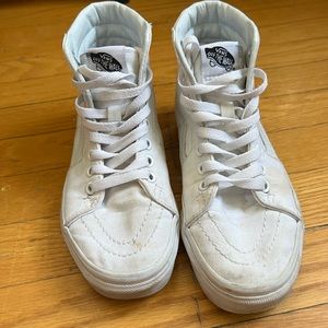 White Sk8-Hi Classic Vans
